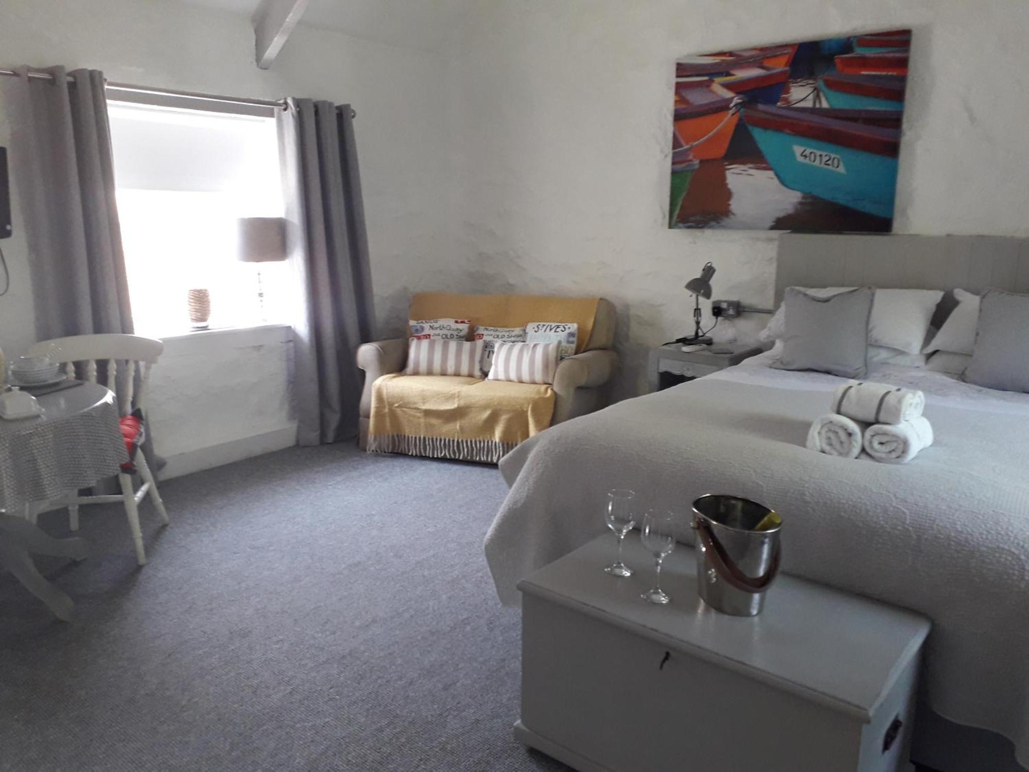 Chypons Farm Bed & Breakfast Пензанс Екстериор снимка